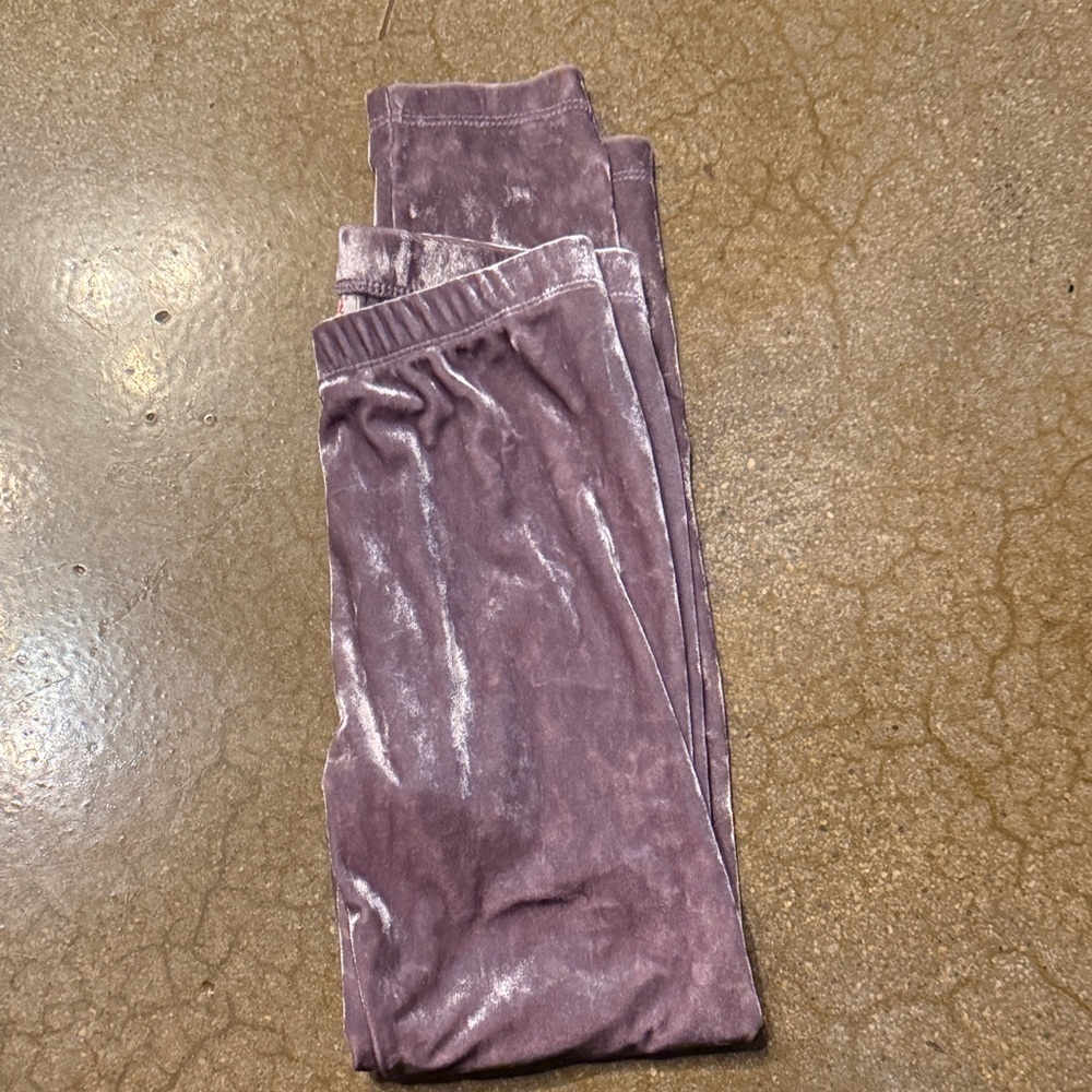 Cat & Jack Shimmering Velvet Leggings in Lavender